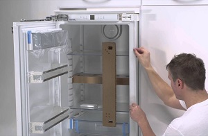 Установка встраиваемого холодильника в Раменском