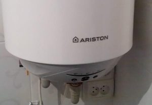 Замена водонагревателя Аристон в Раменском